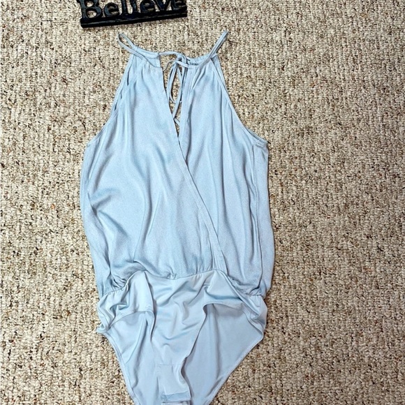 Vanilla Star size medium women’s bodysuit. Beautiful color, great for summer! - Picture 6 of 10